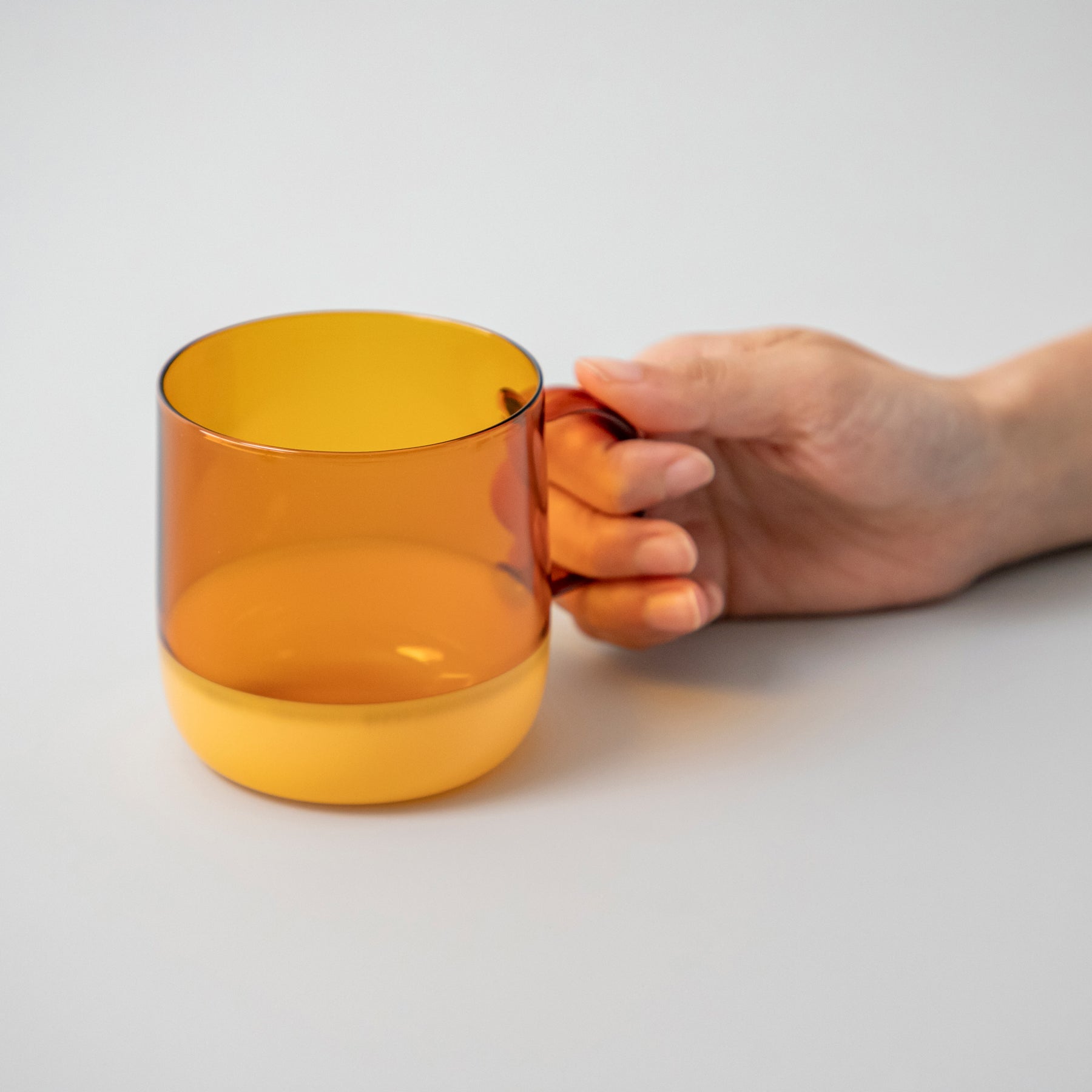 amabro　TWO TONE MUG