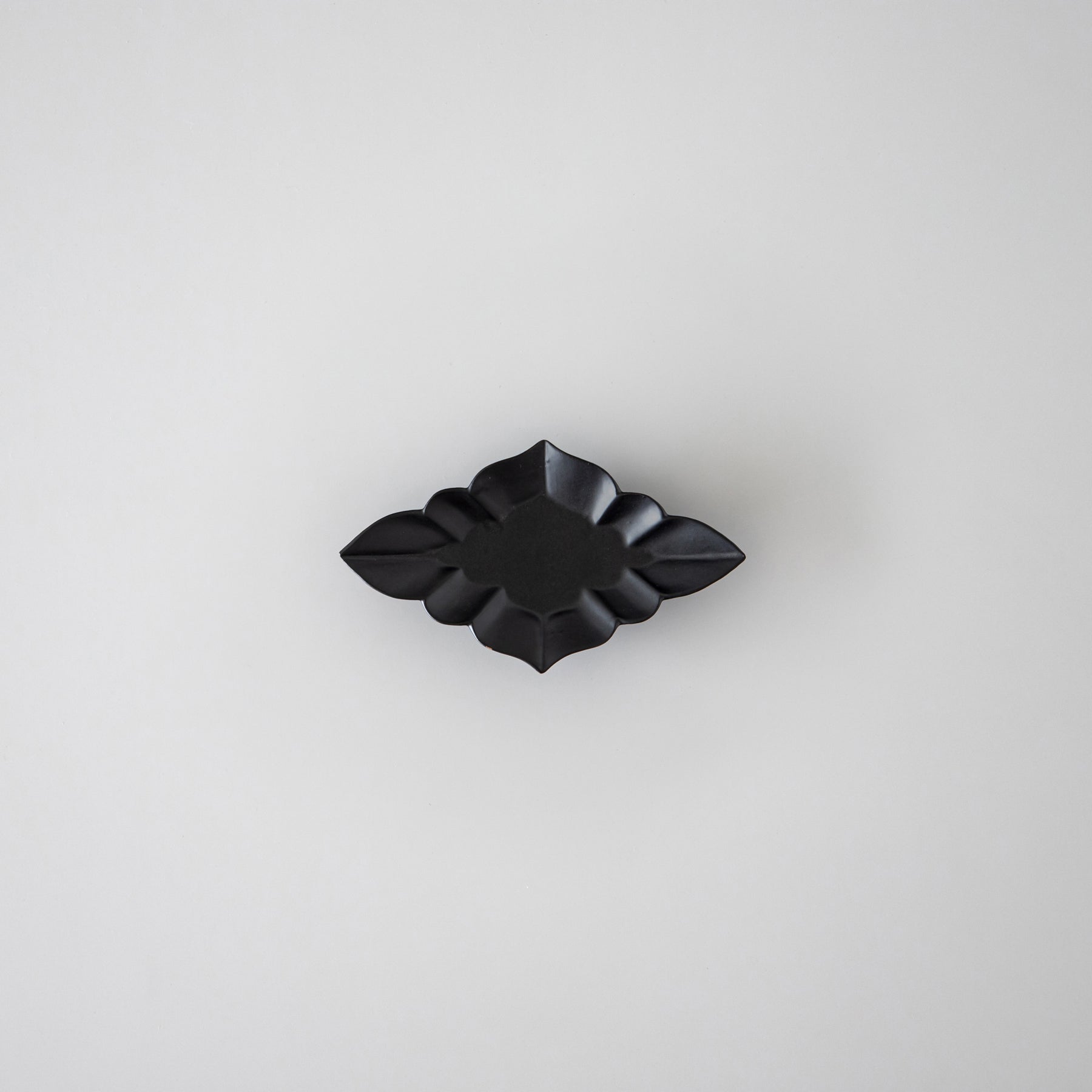 USUKIYAKI稜花菱豆皿