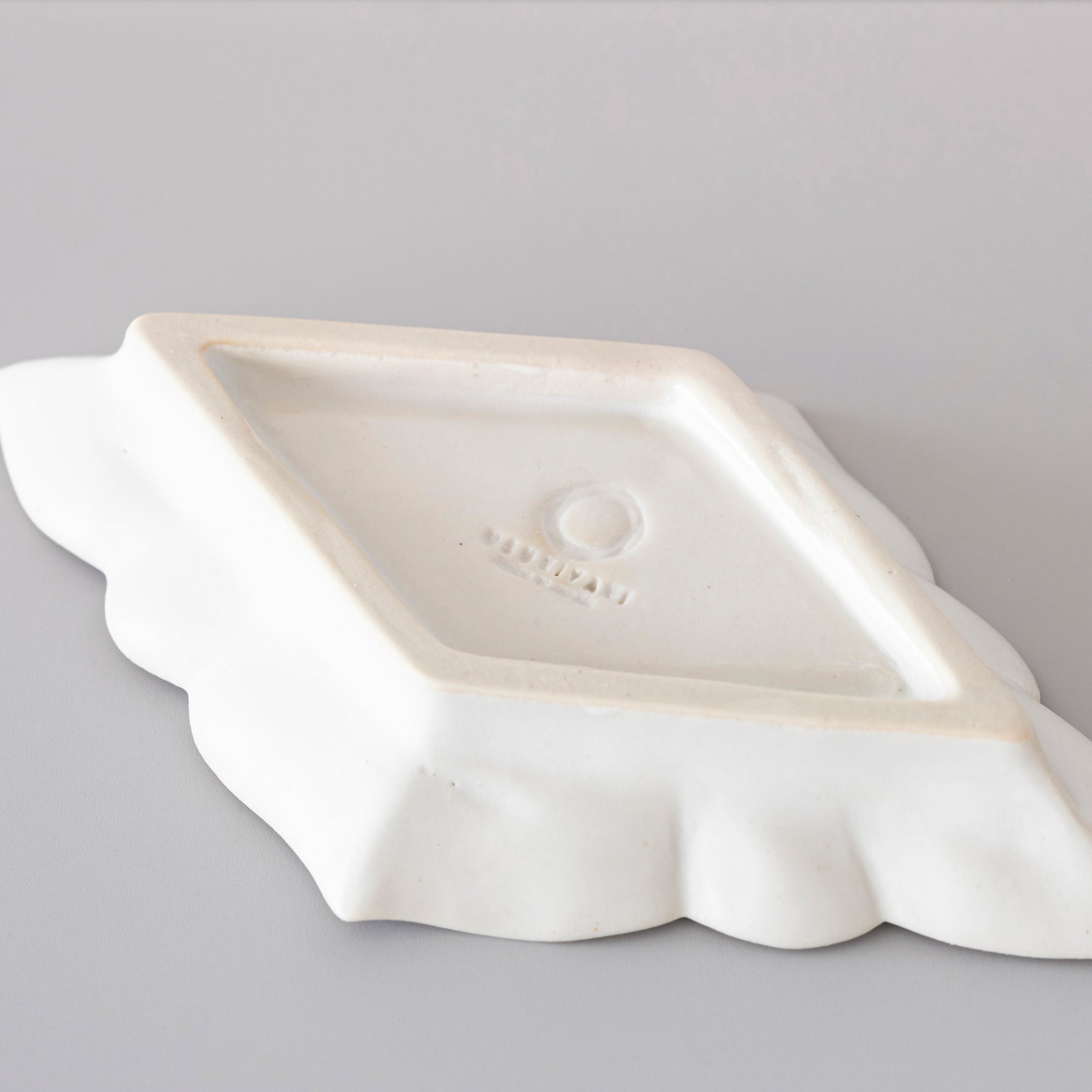 USUKIYAKI稜花菱豆皿