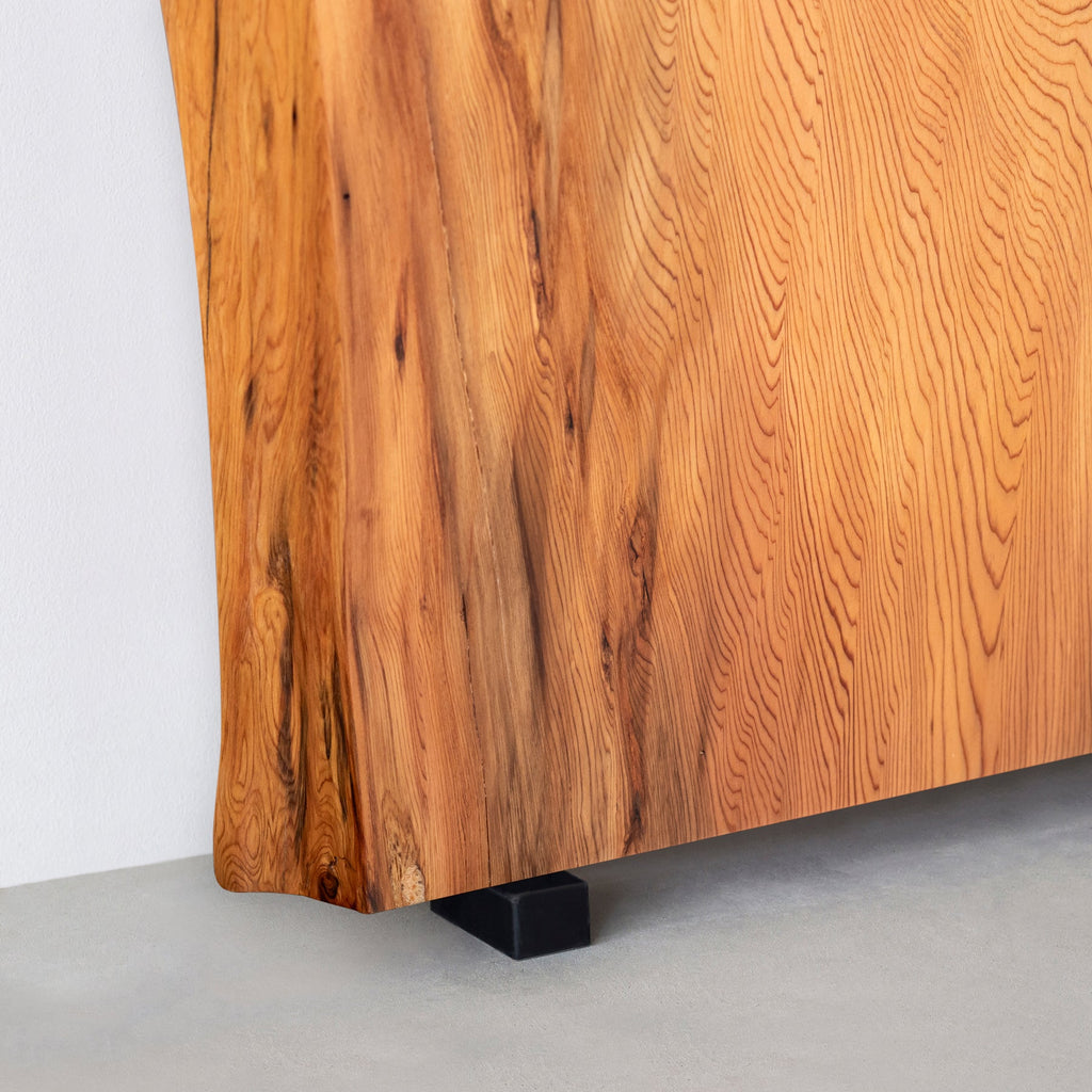 厳選一枚板 / 屋久杉 #0046　1950 × 622 ~ 855 mm