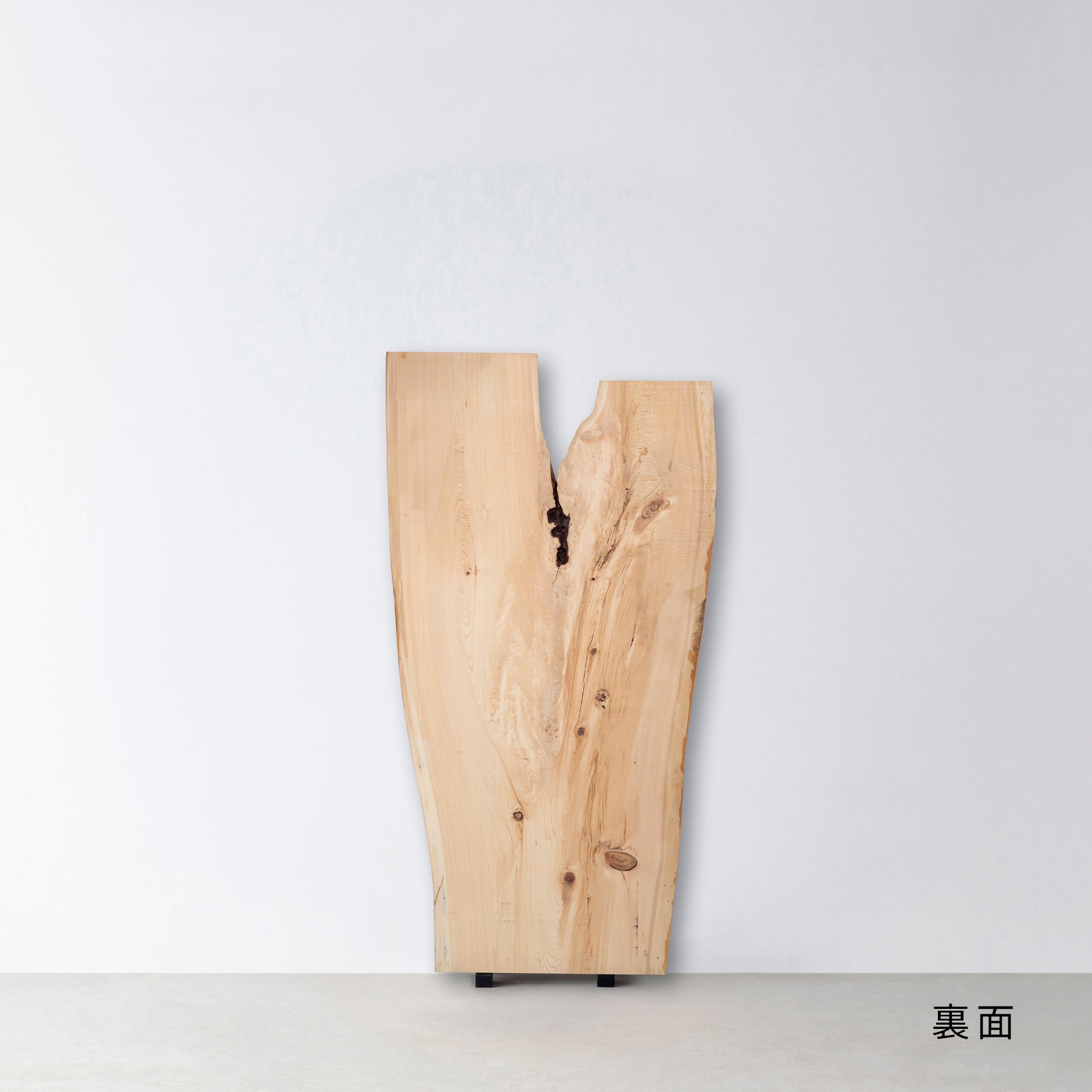 一枚板 / ヒノキ #0054　1466 × 520 ~ 790 mm