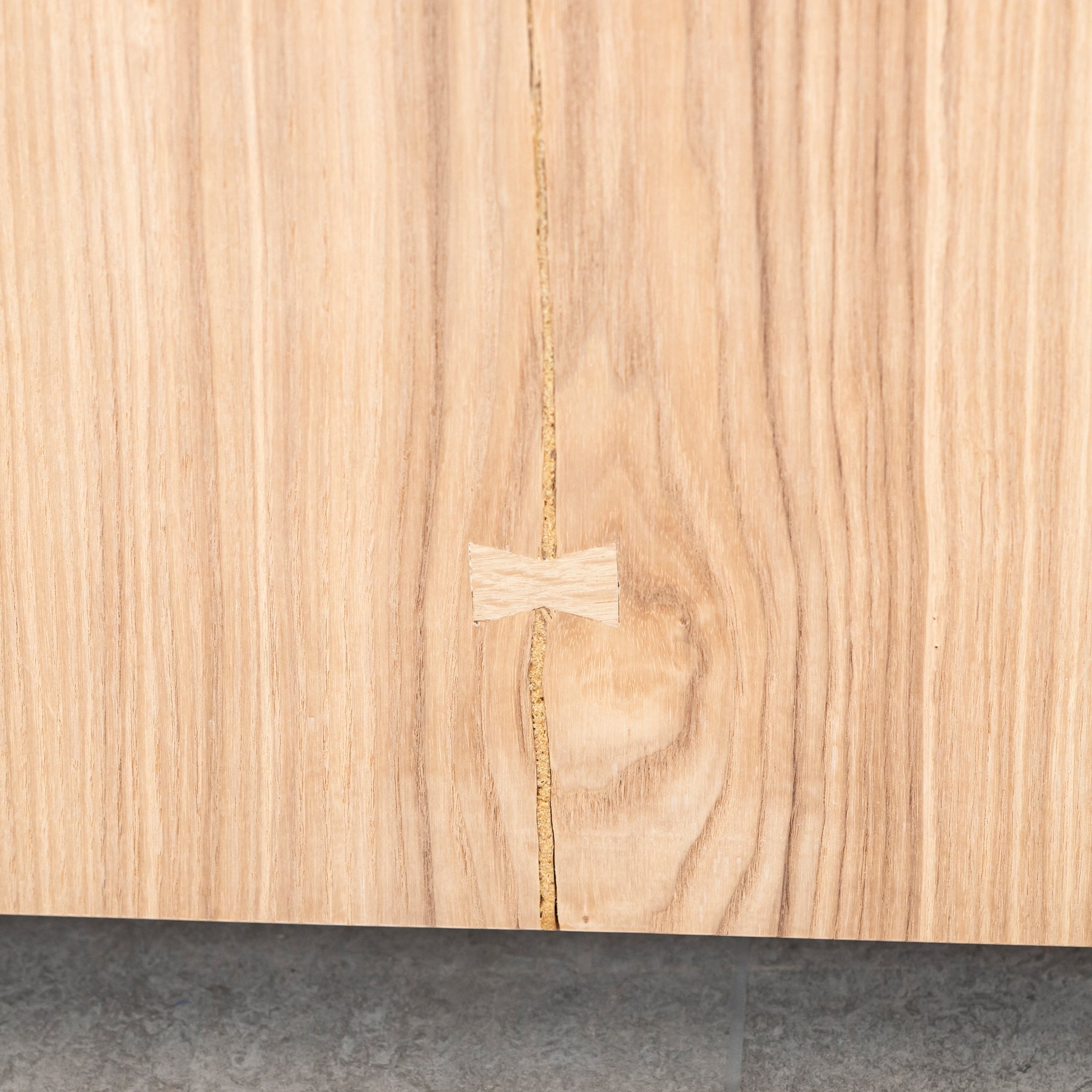 一枚板 / タモ #0055　1530 × 720 ~ 750 mm