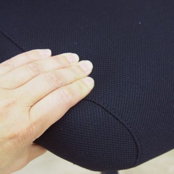 T30チェア 可動肘 ヘッドレスト付 ブラック