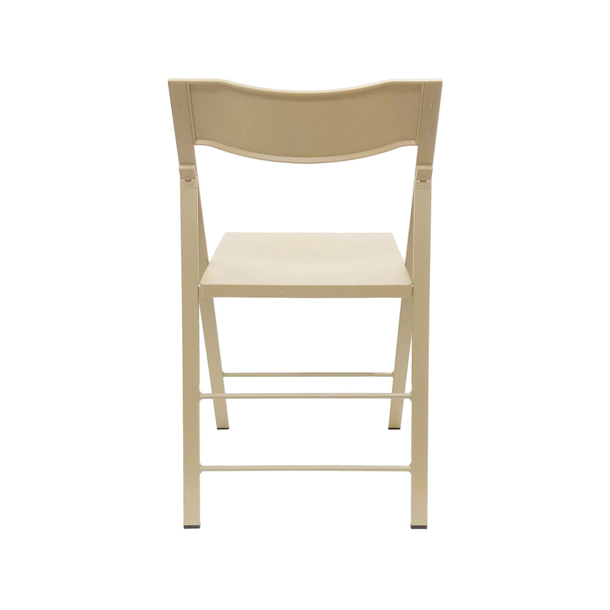 イタリア製のスリムでスタイリッシュな仕上がりが美しいベージュの折りたたみチェア（背面）