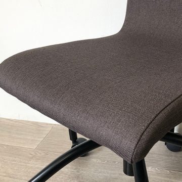 トワルチェア ブラウンII ブラック脚