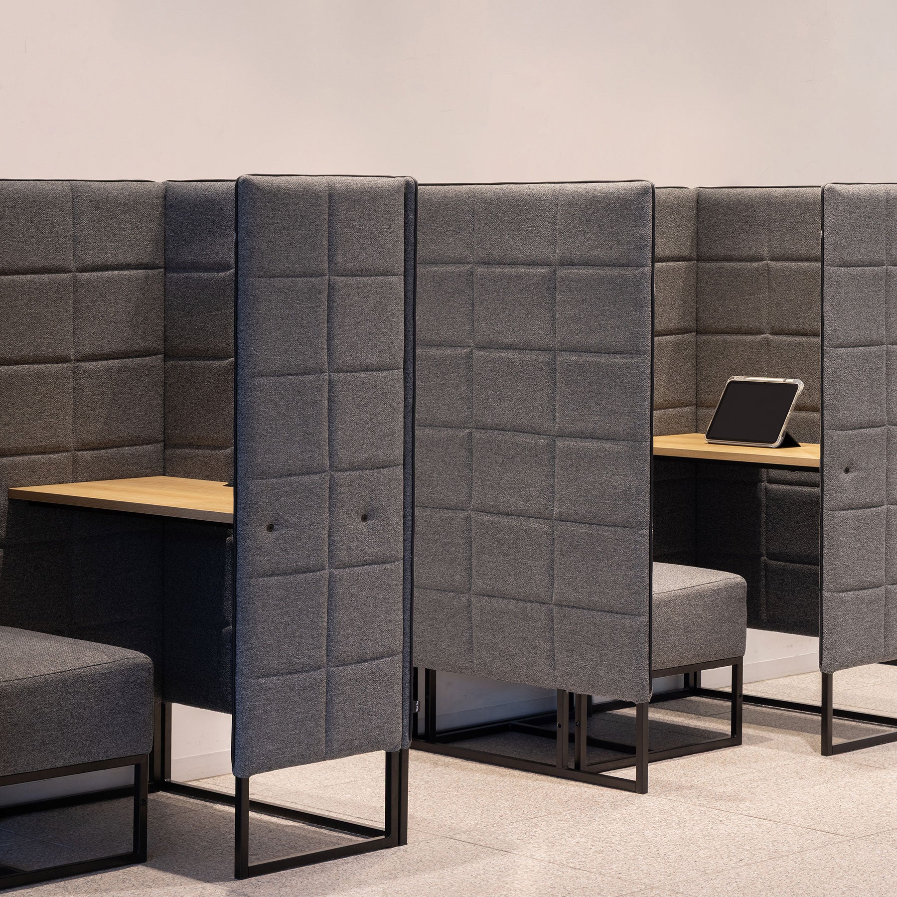 BASED-WIZ PERSONAL BOOTH(ベースドウィズパーソナルブース) 294209、294216